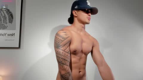 Snapshot of adonis_dlh chatting on 01-08-25, 05:16 Adonis online show from 01-08-25, 05:16