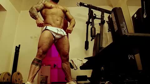 Adonis online show from 11-11-25, 10:32