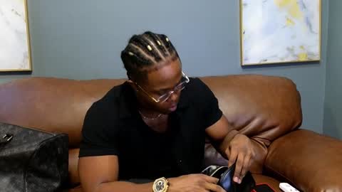 Adonis Knight  online show from 01-30-25, 12:06