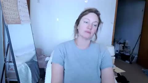 Snapshot of adorable22 chatting on 10-29-25, 03:25 adorable22 online show from 10-29-25, 03:25