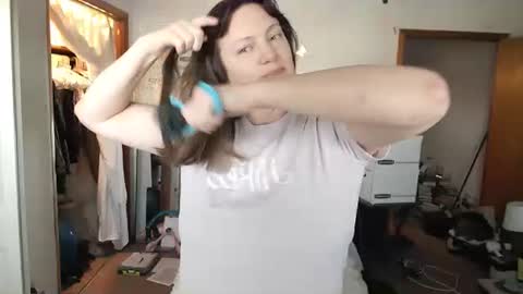 Snapshot of adorable22 chatting on 11-17-25, 12:33 adorable22 online show from 11-17-25, 12:33