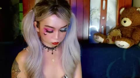 Snapshot of adorableslutxxx chatting on 01-17-25, 12:20 jasmine online show from 01-17-25, 12:20