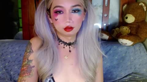Snapshot of adorableslutxxx chatting on 02-01-25, 12:18 jasmine online show from 02-01-25, 12:18