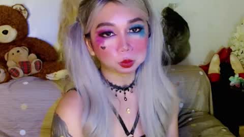 Snapshot of adorableslutxxx chatting on 02-19-25, 07:16 jasmine online show from 02-19-25, 07:16