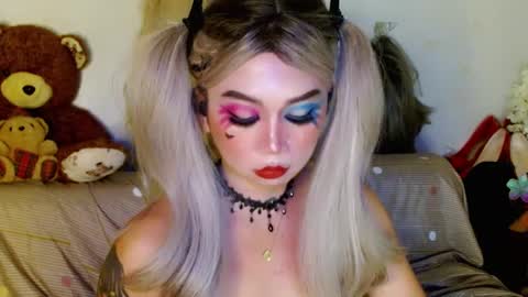 Snapshot of adorableslutxxx chatting on 02-25-25, 11:11 jasmine online show from 02-25-25, 11:11