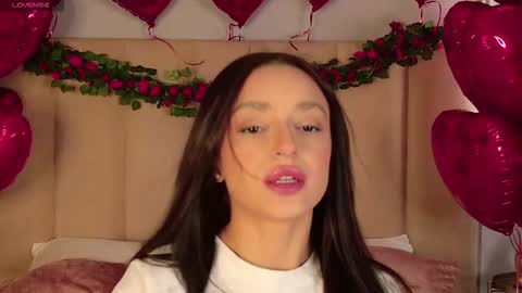 Snapshot of adoracortes chatting on 02-14-26, 05:04 adoracortes online show from 02-14-26, 05:04