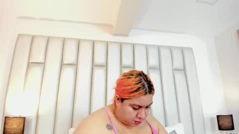 Snapshot of adreeaperez1 chatting on 10-16-25, 11:44 ANDREA PEREZ online show from 10-16-25, 11:44