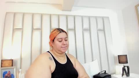 Snapshot of adreeaperez1 chatting on 10-22-25, 11:43 ANDREA PEREZ online show from 10-22-25, 11:43