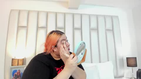 Snapshot of adreeaperez1 chatting on 10-25-25, 11:51 ANDREA PEREZ online show from 10-25-25, 11:51