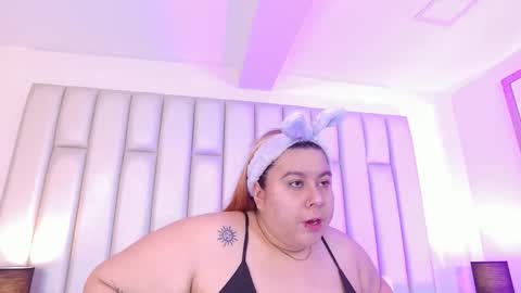 Snapshot of adreeaperez1 chatting on 02-25-26, 11:42 ANDREA PEREZ online show from 02-25-26, 11:42