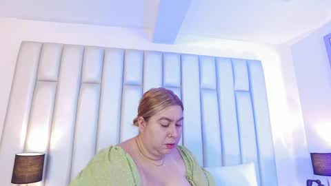 Snapshot of adreeaperez1 chatting on 03-30-26, 11:33 ANDREA PEREZ online show from 03-30-26, 11:33