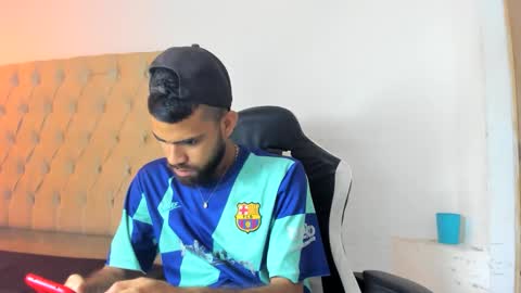 adri_sexboy229 online show from 09-30-25, 01:32