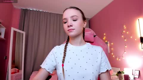 Eva online show from 11-30-25, 07:34