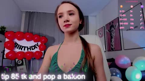 Snapshot of adria_arjona chatting on 01-13-26, 07:46 Eva online show from 01-13-26, 07:46