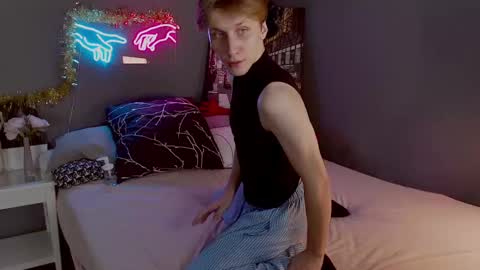Adrian online show from 12-08-24, 02:19