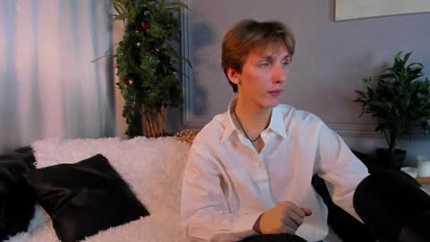 Adrian online show from 12-17-24, 06:53