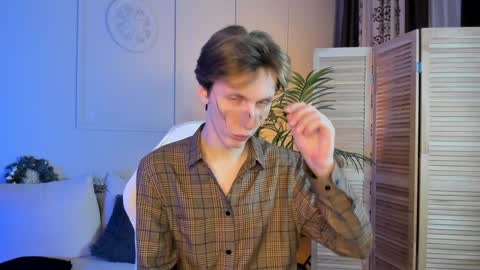 Adrian online show from 12-21-24, 05:03