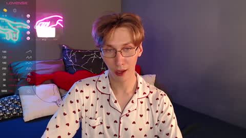 Adrian online show from 01-28-25, 07:32