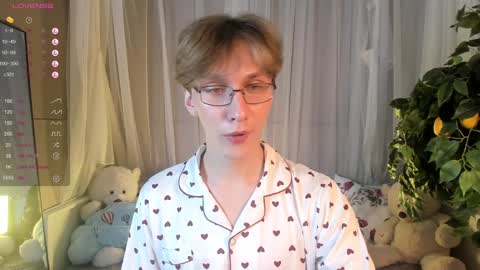 Adrian online show from 01-30-25, 07:04