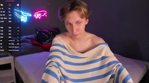 Adrian online show from 03-01-25, 04:44