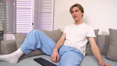 Adrian online show from 03-12-25, 03:51