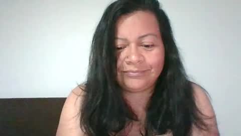 adrianagogo18 online show from 02-26-25, 01:53