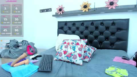 Snapshot of adrianasex_69 chatting on 01-27-25, 09:34 adriana online show from 01-27-25, 09:34