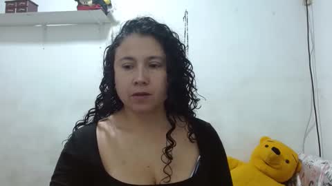 Adriana Tellez online show from 10-03-25, 01:41