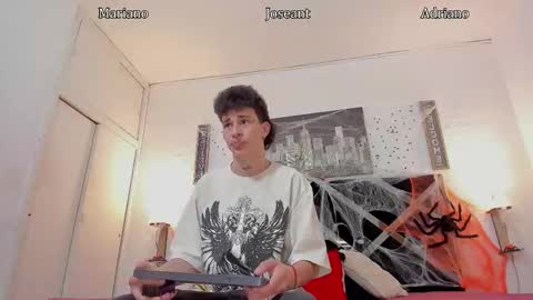 Snapshot of adriano_bigcock chatting on 10-25-25, 04:53 Adrian online show from 10-25-25, 04:53