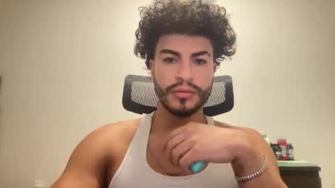 Snapshot of adriano_guapo chatting on 11-28-25, 11:51 adriano guapo online show from 11-28-25, 11:51