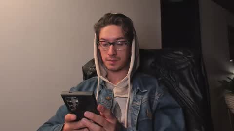 Adrian Williams online show from 01-10-26, 02:24