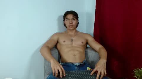 adriel_escalante online show from 10-18-25, 01:30
