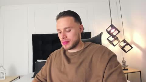 Adrein Roche online show from 10-18-25, 10:21