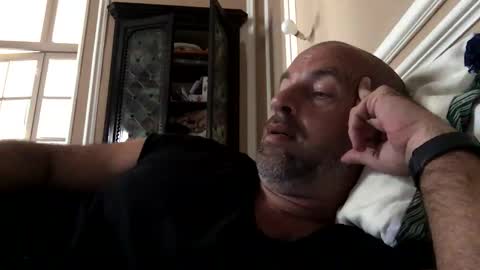 Snapshot of adrienfromparis chatting on 10-25-25, 11:29 adrienfromparis online show from 10-25-25, 11:29