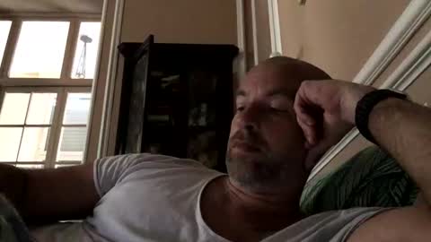 Snapshot of adrienfromparis chatting on 12-05-25, 09:18 adrienfromparis online show from 12-05-25, 09:18