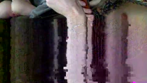 Snapshot of adultsw1m chatting on 12-19-25, 05:31 AdultSw1m online show from 12-19-25, 05:31