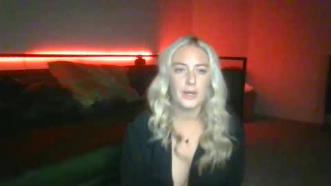 Snapshot of adventureswithsmitty chatting on 12-01-25, 05:12 adventureswithsmitty online show from 12-01-25, 05:12