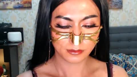 Snapshot of affairtoyourgoddesskhendra chatting on 12-30-24, 07:48 Dominant Goddess Contessa online show from 12-30-24, 07:48