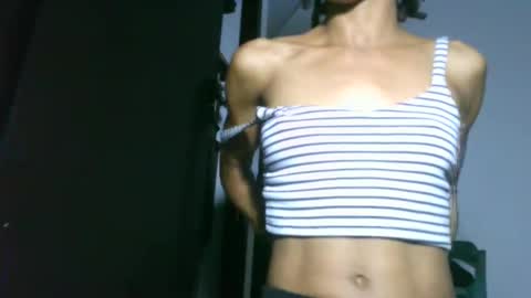 Snapshot of africadeluxe chatting on 12-22-24, 09:11 Africa online show from 12-22-24, 09:11