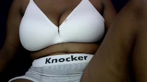 Snapshot of african_adasa02 chatting on 11-05-25, 09:48 african_adasa02 online show from 11-05-25, 09:48