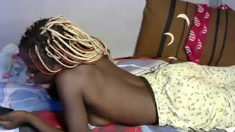 Snapshot of african_berries chatting on 12-05-24, 04:31 african berries online show from 12-05-24, 04:31