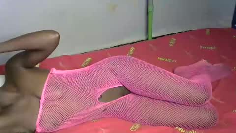 Snapshot of african_berries chatting on 12-07-24, 01:40 african berries online show from 12-07-24, 01:40