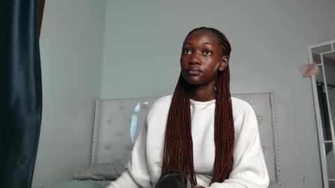 Snapshot of africanpetitequeen chatting on 10-13-25, 09:53 CIARA online show from 10-13-25, 09:53