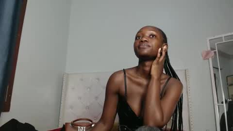 Snapshot of africanpetitequeen chatting on 11-05-25, 09:53 CIARA online show from 11-05-25, 09:53