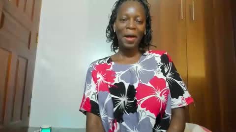 Leah online show from 11-02-25, 12:35