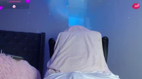 Snapshot of afrodita_rouxe chatting on 10-24-25, 01:03 Afrodita online show from 10-24-25, 01:03