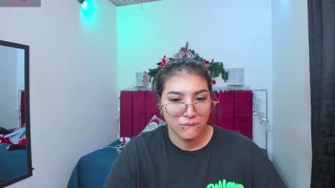 Afrodita Chery y Hermione online show from 12-24-24, 12:22