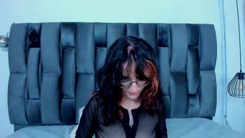 Snapshot of afroditaleclair chatting on 01-09-26, 08:43 Afrodita online show from 01-09-26, 08:43