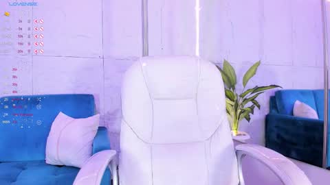 A F R O D I T A  online show from 11-12-25, 12:16