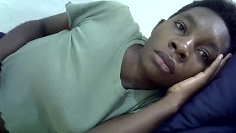 Snapshot of afronubians_ chatting on 01-26-25, 06:06 pink and josphen online show from 01-26-25, 06:06